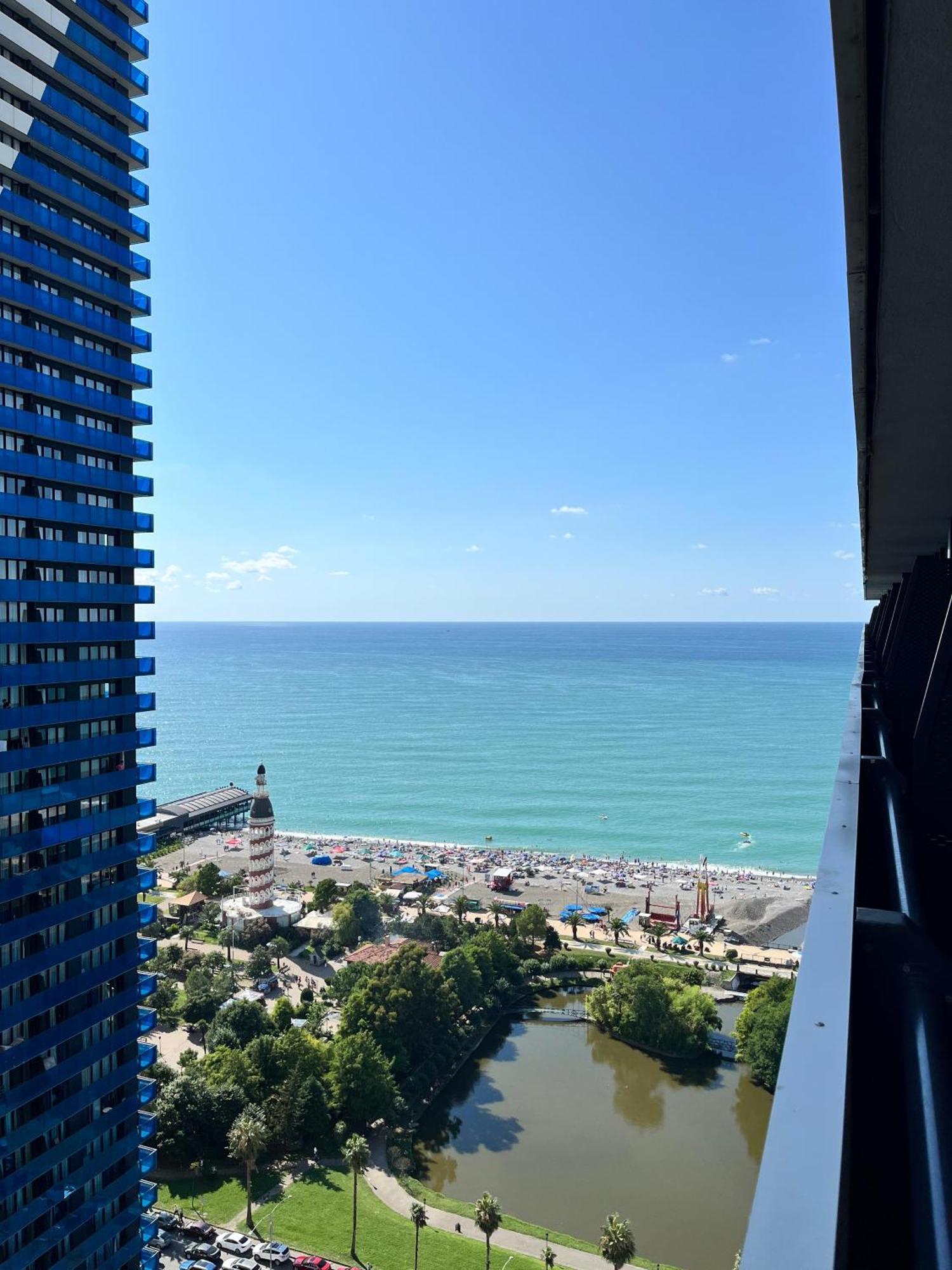 Black Sea Coast Apartment Batumi Esterno foto